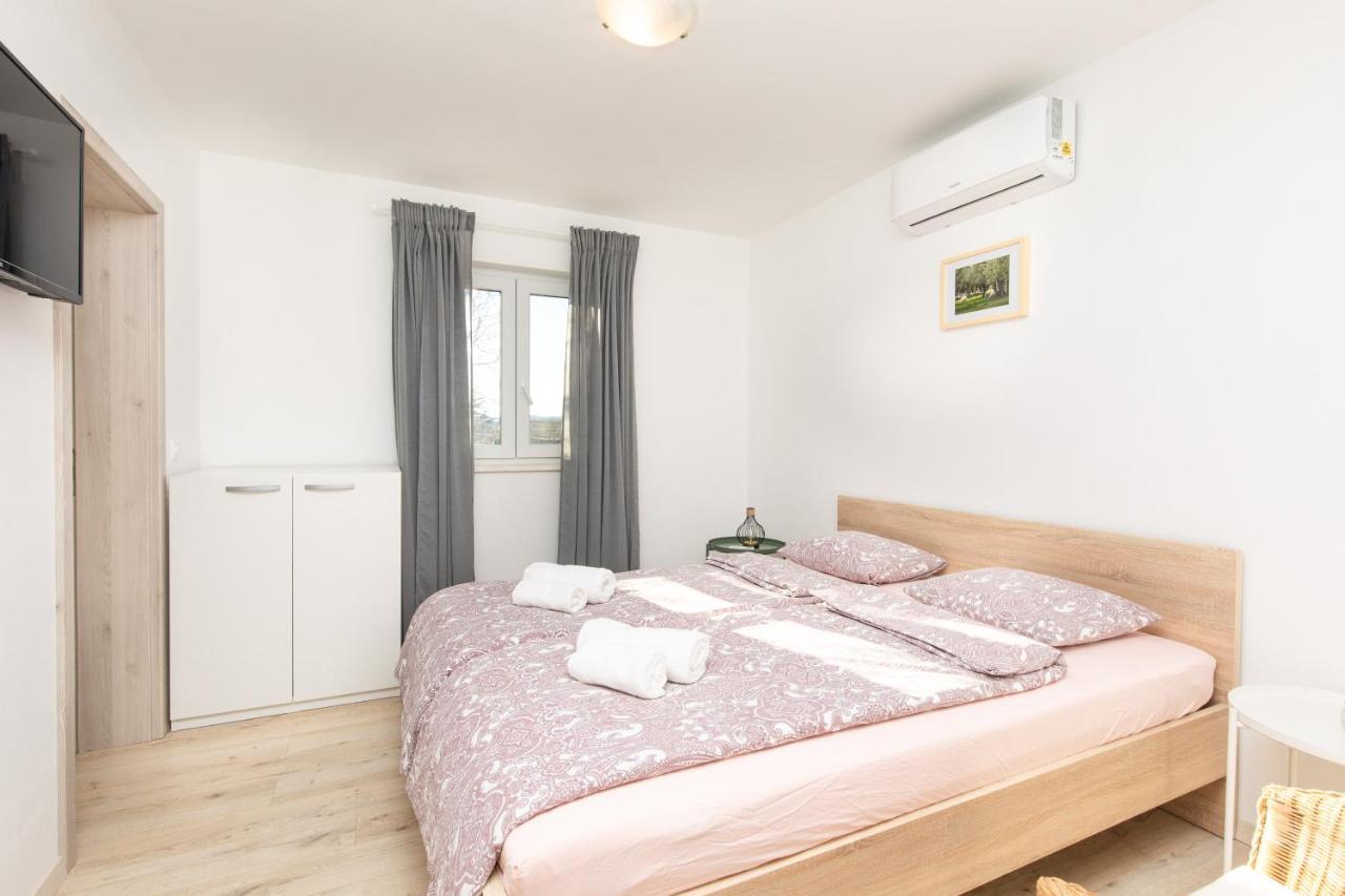 Apartments Brig Perfect Countryside Holiday! Krk Town Exteriér fotografie